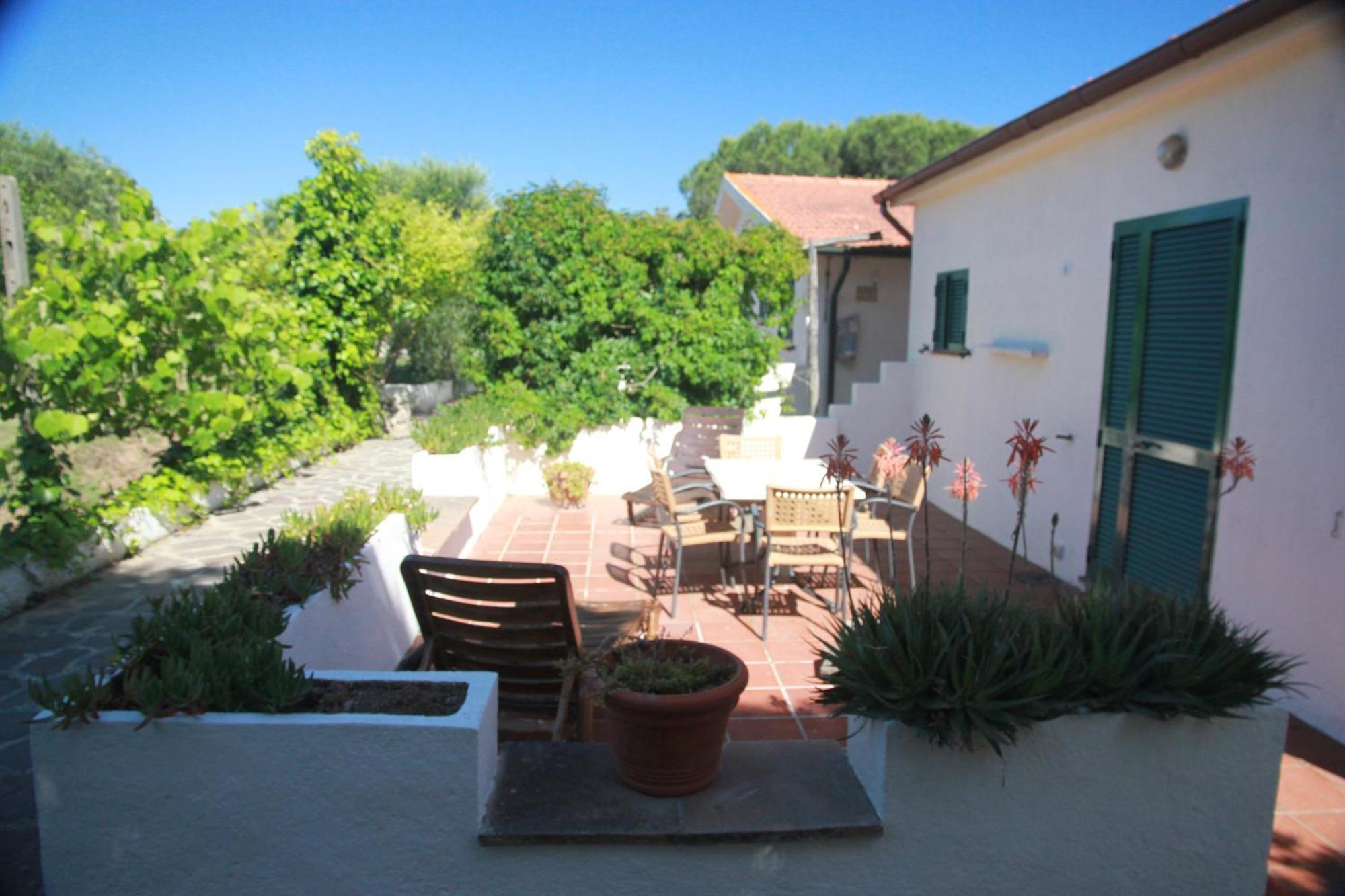 Azienda Agricola Sapereta Porto Azzurro Exterior photo
